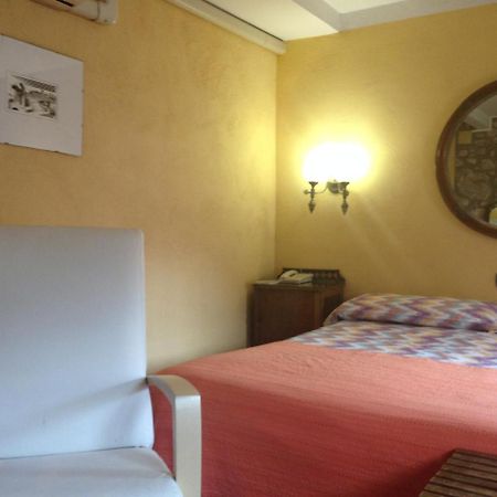 Hotel Fonda Cal Blasi Montblanc Kültér fotó